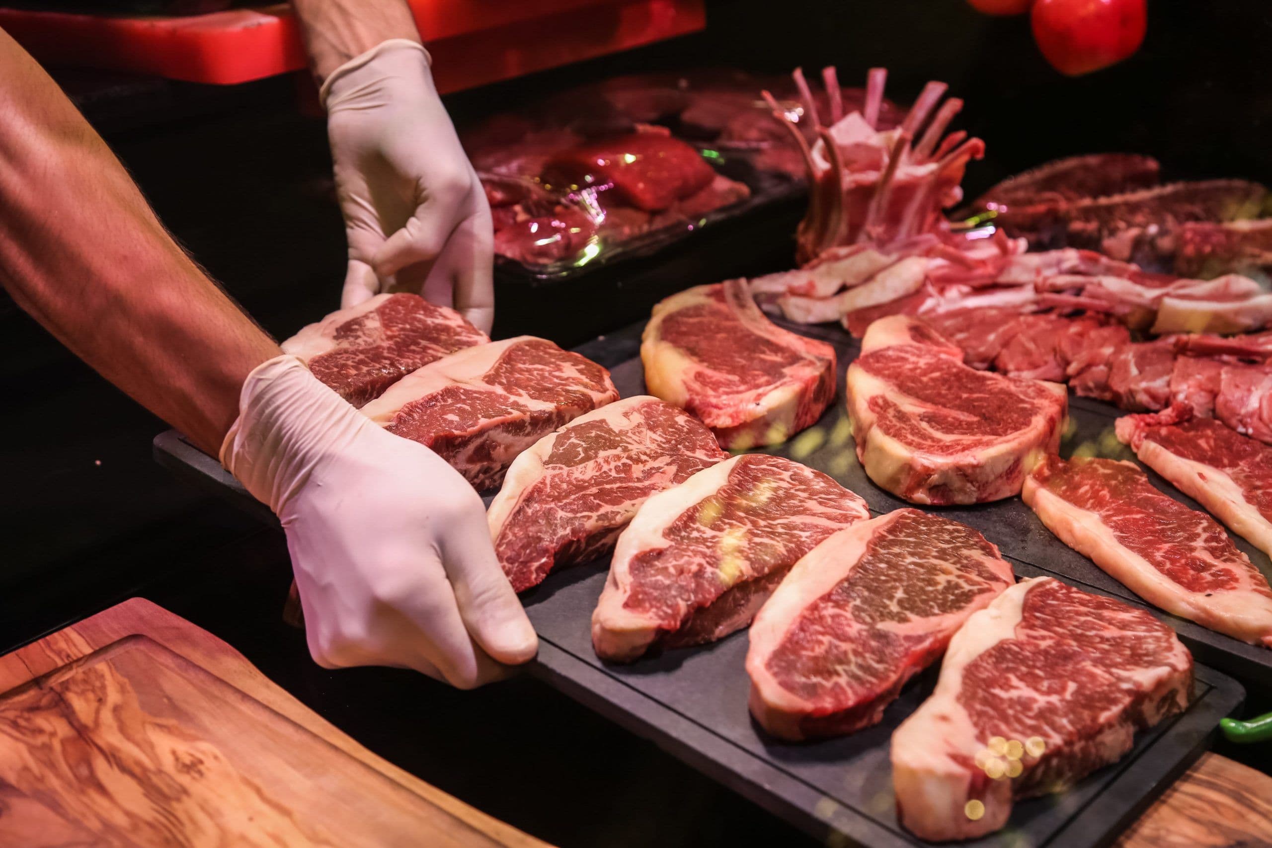 Mengenal Perbedaan Gizi antara Daging Sapi Wagyu dan Biasa: Apa yang Perlu Diketahui Sebelum Memilih Konsumsi