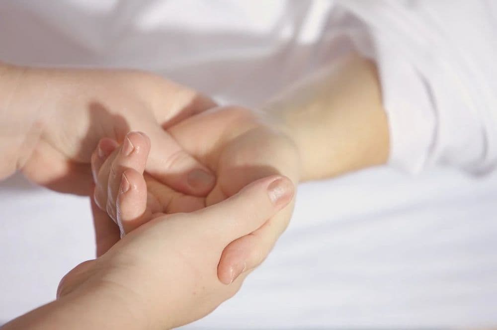 Menurunkan Berat Badan dengan Titik Akupresur: Solusi Alami untuk Masalah Diet